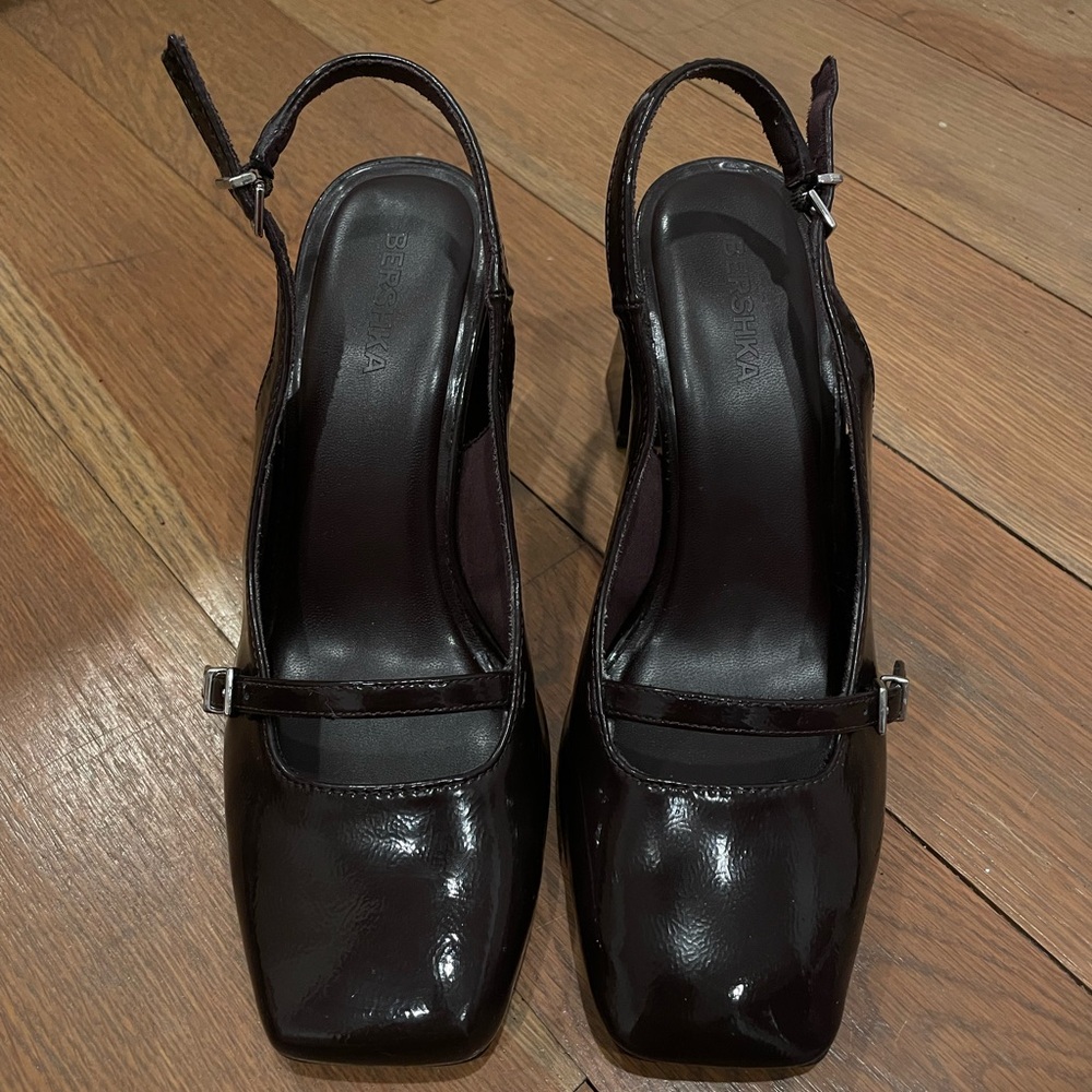 Women's Glossy Maroon Maryjane Heels